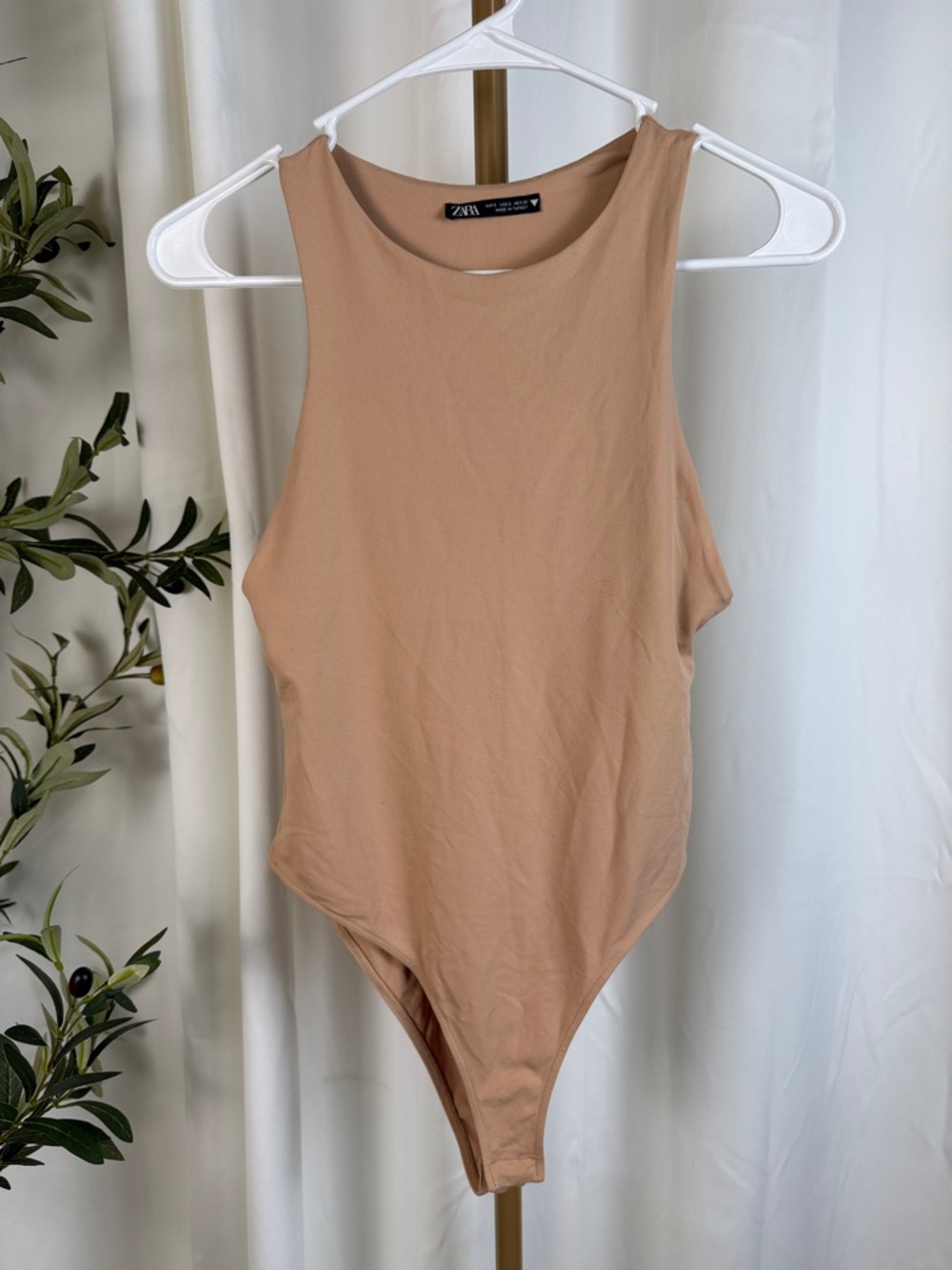 Zara Sleeveless Bodysuit in Beige Snap Closure Sz S (T2)